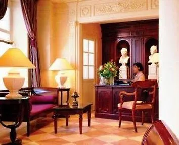 Des Grands Hommes Hotel