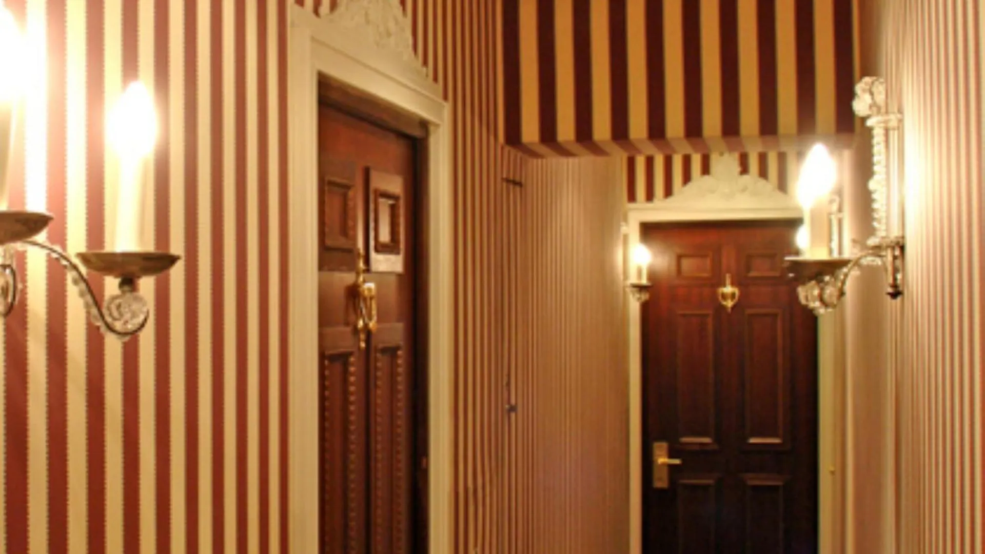 Hotel Des Grands Hommes 3*